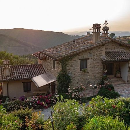Il Casale Di Fiore Cannara Exteriör bild