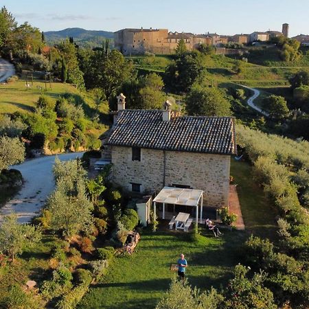 Il Casale Di Fiore Cannara Exteriör bild