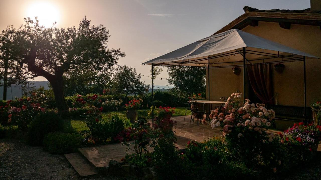 Il Casale Di Fiore Cannara Exteriör bild