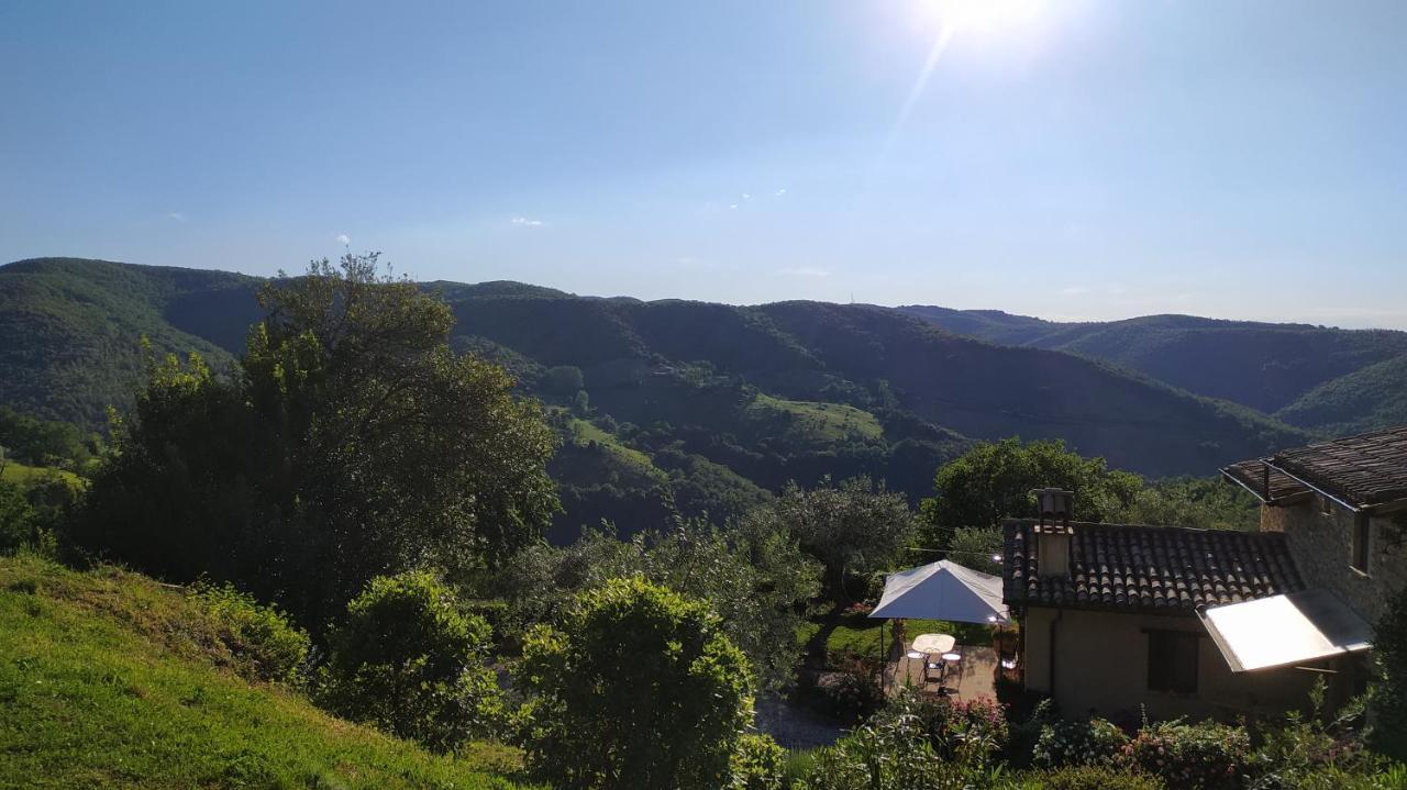 Il Casale Di Fiore Cannara Exteriör bild