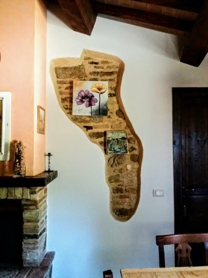 Il Casale Di Fiore Cannara Exteriör bild