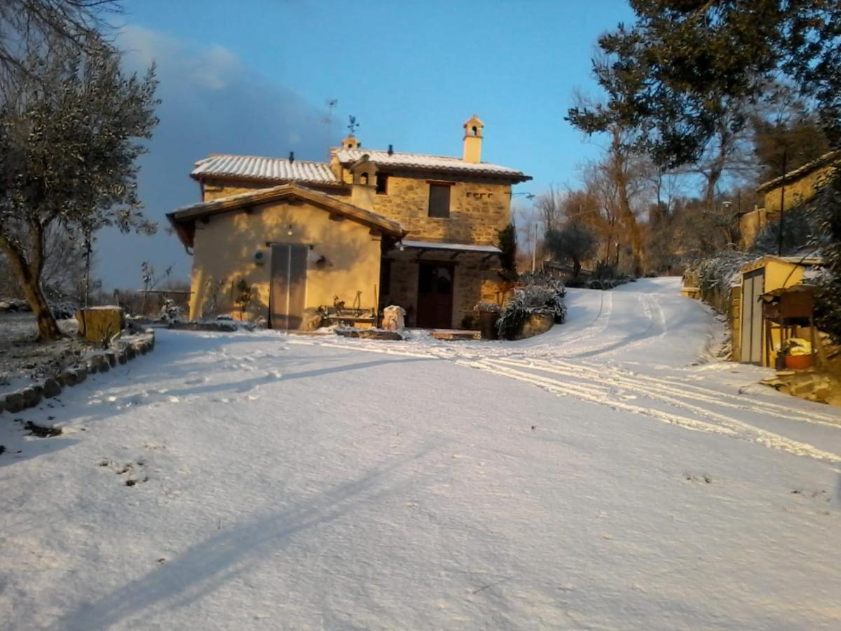 Il Casale Di Fiore Cannara Exteriör bild